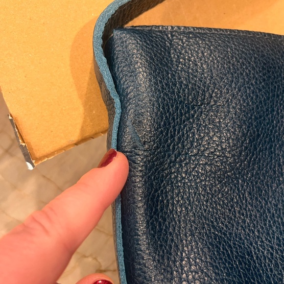 NEW 🦄 Caspian Portland leather goods small slouchy shoulder bag - Picture 12 of 14